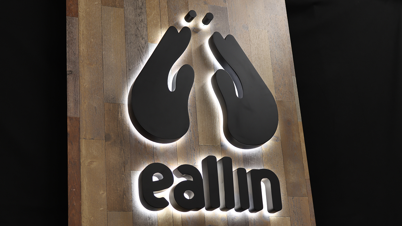 チャンネル文字看板 後面発光