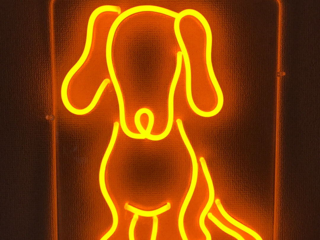 LEDネオンサイン｜ネオン看板の製作事例（dog）