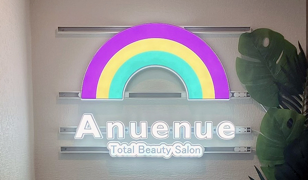 Anuenue レールサイン 設置写真