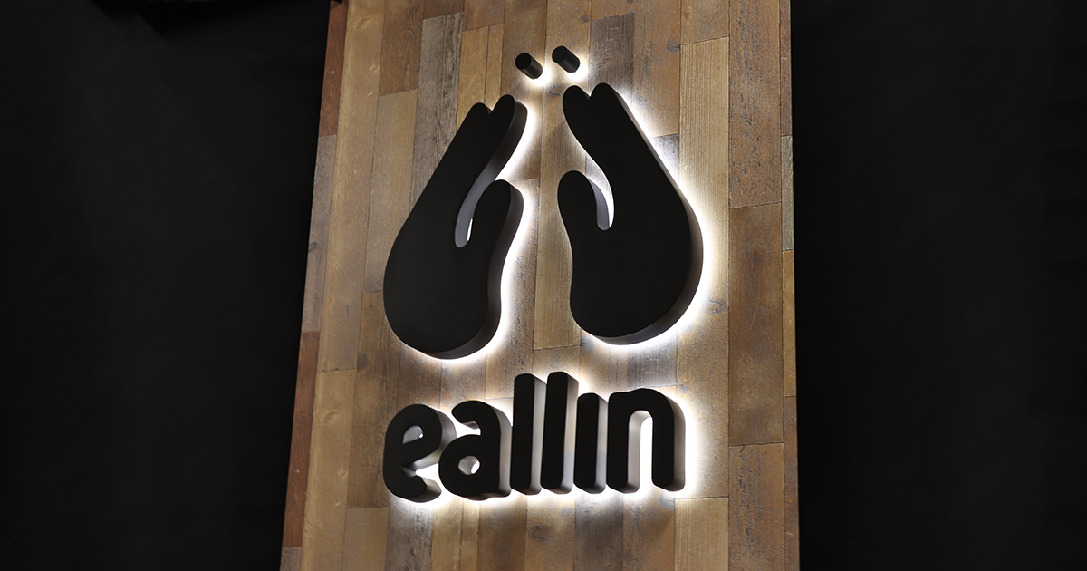 チャンネル文字/後面発光タイプ（独立型）【お客様の要望を徹底的に反映した一枚】