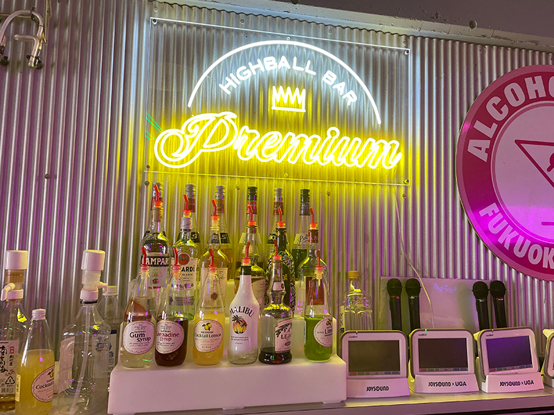 屋内に設置しているLEDネオンサイン（ネオン看板）